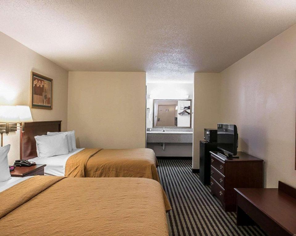 Quality Inn Columbia Airport West Columbia Exterior photo